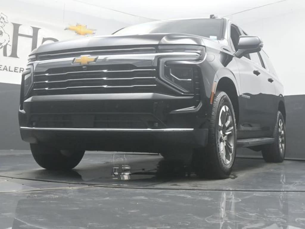 Used 2025 Chevrolet Suburban LT SUV
