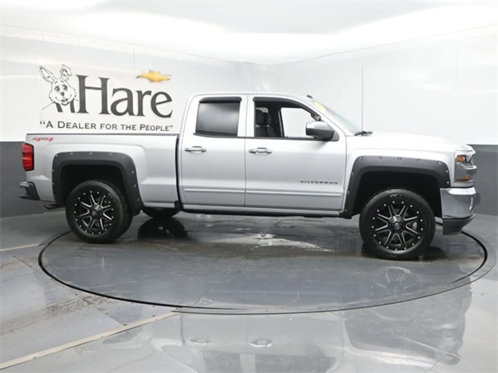 Used 2017 Chevrolet Silverado 1500 LT w/1LT Truck Double Cab