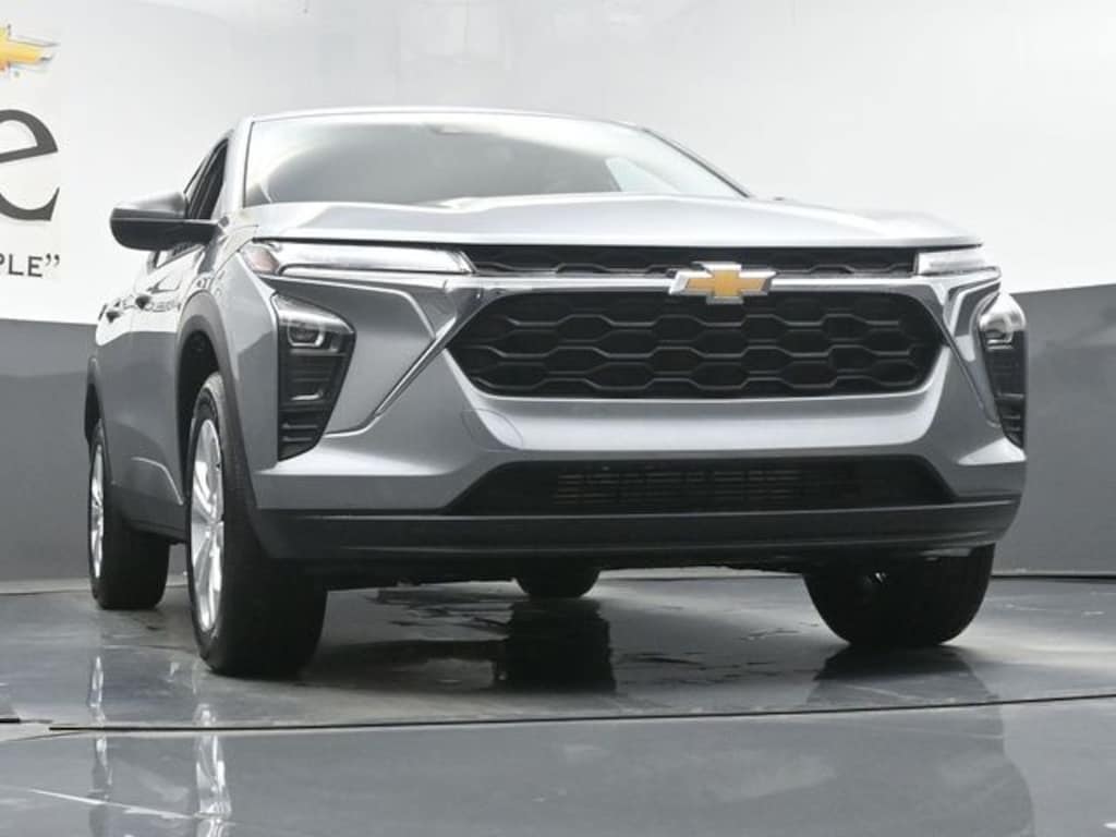New 2026 Chevrolet Trax LS SUV
