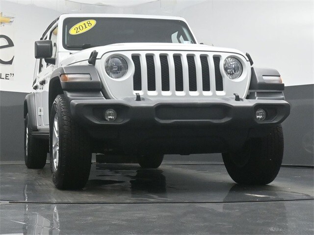 2018 Jeep Wrangler Unlimited Sport S photo 3