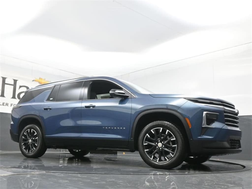 New 2026 Chevrolet Traverse LT SUV