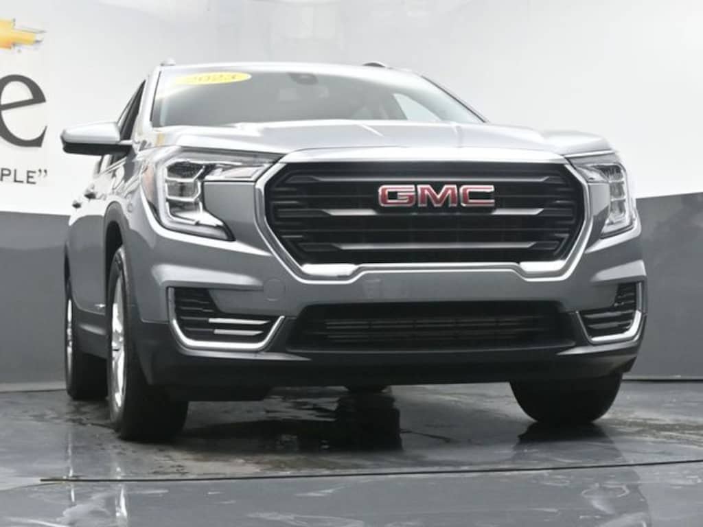Used 2023 GMC Terrain SLE SUV