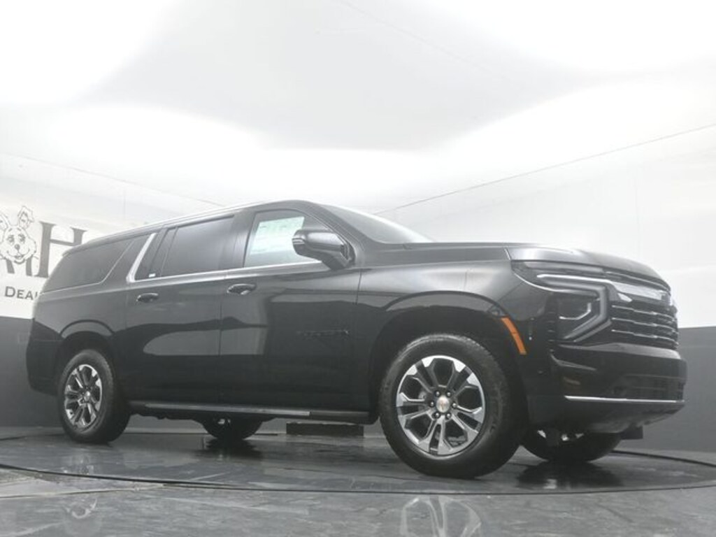 New 2026 Chevrolet Suburban LT SUV