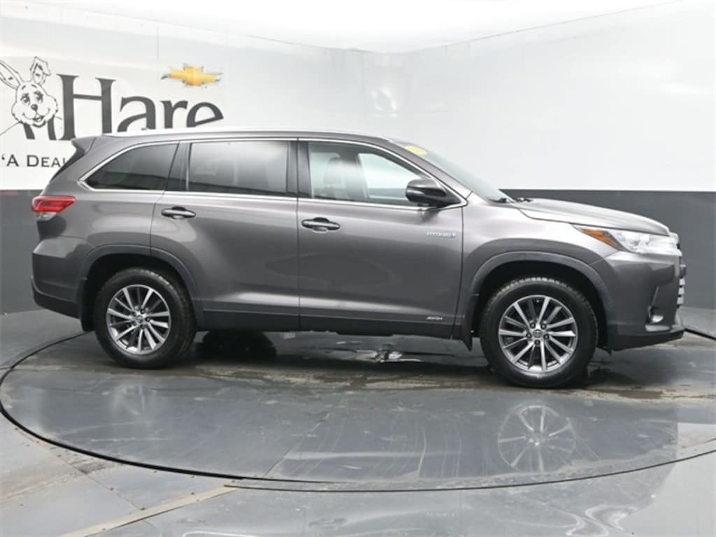 Used 2019 Toyota Highlander Hybrid XLE V6 SUV