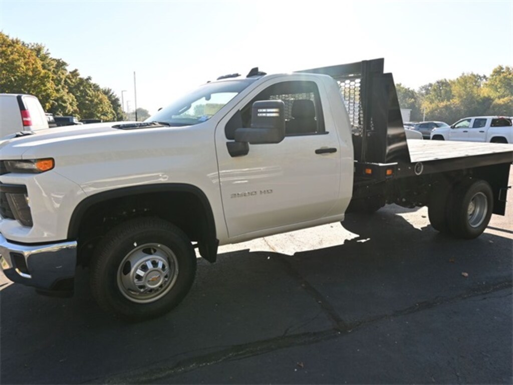 New 2025 Chevrolet Silverado 3500 HD Chassis Work Truck Truck Regular Cab