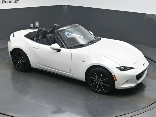 2024 Mazda MX-5 Miata Grand Touring - Photo 37