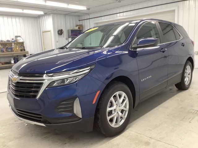 2023 Chevrolet Equinox LT photo 3