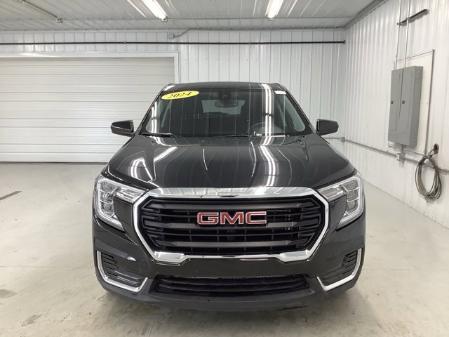2024 Gmc Terrain SLE photo 2