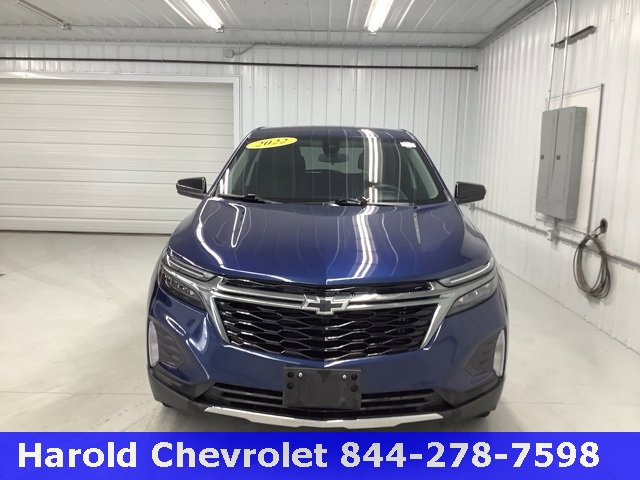 Used 2022 Chevrolet Equinox LT with VIN 3GNAXKEVXNL299563 for sale in Angola, IN