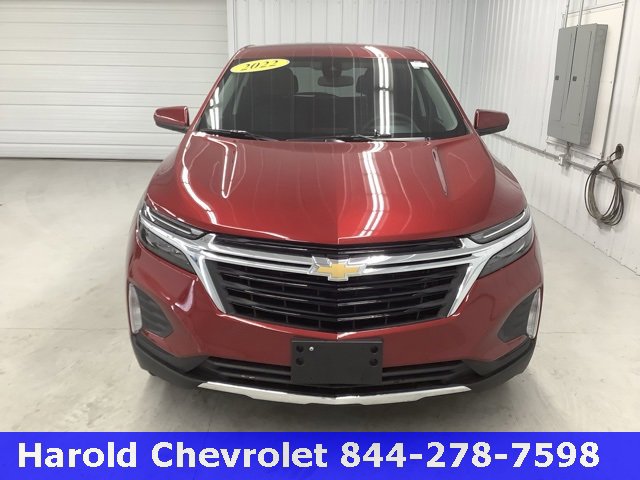 Used 2022 Chevrolet Equinox LT with VIN 2GNAXUEV3N6135331 for sale in Angola, IN