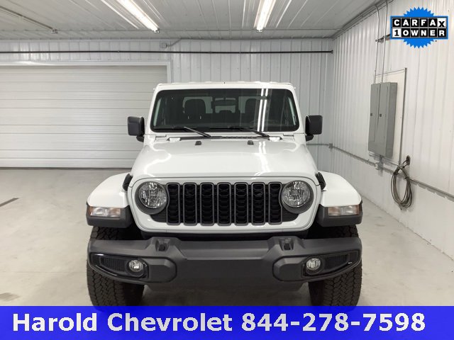 2025 Jeep Gladiator Sport photo 2