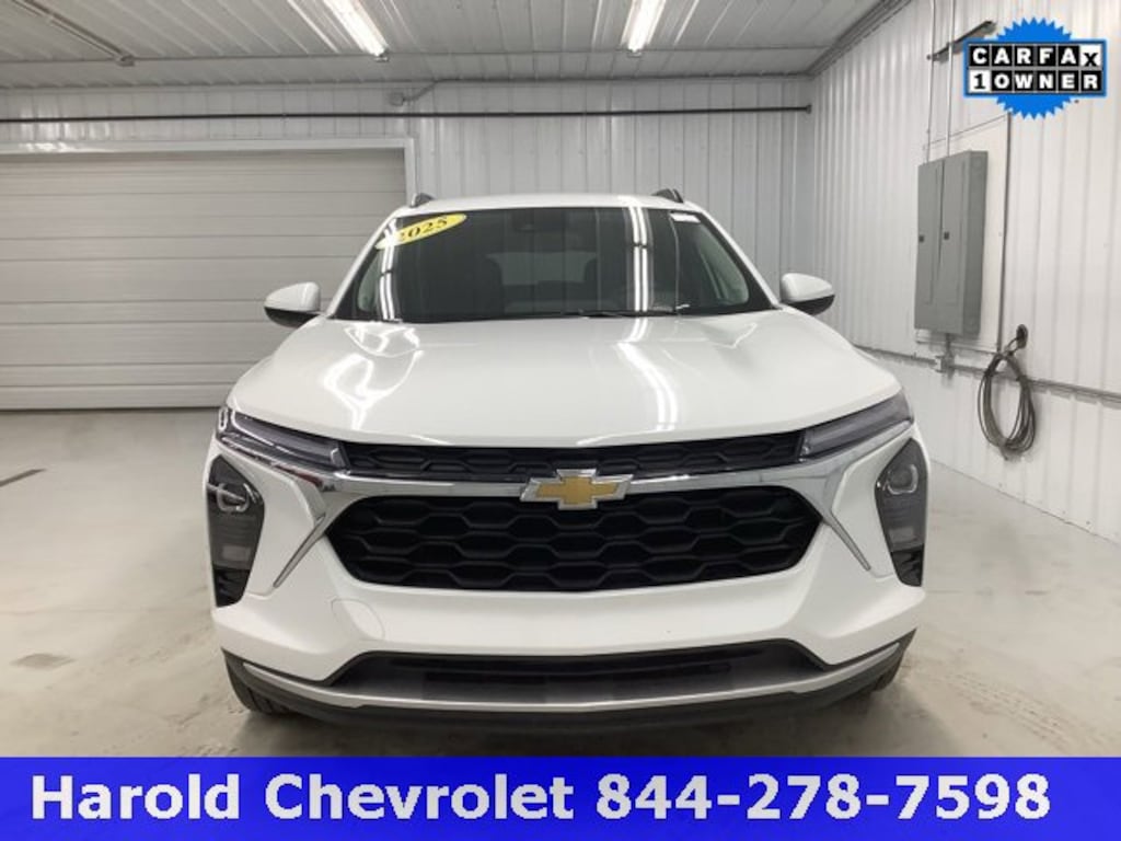 Certified 2025 Chevrolet Trax LT SUV