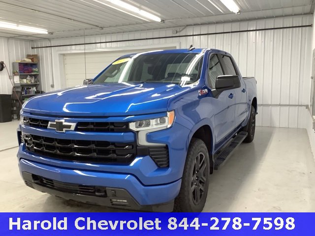 2024 Chevrolet Silverado 1500 RST photo 3