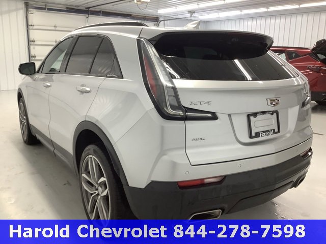 2022 Cadillac XT4 Sport photo 4