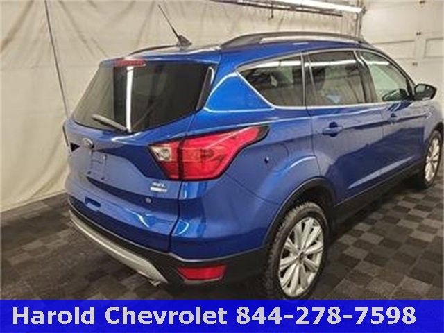 2019 Ford Escape SEL photo 2