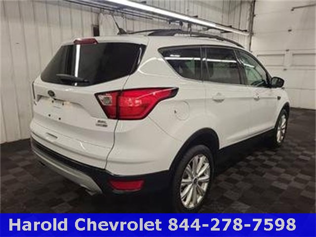 2019 Ford Escape SEL photo 3