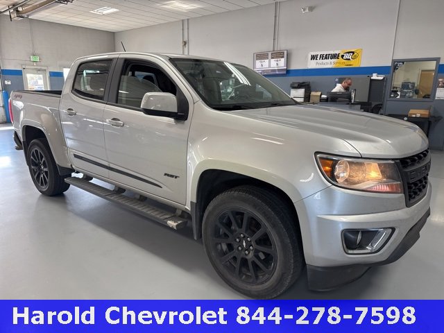 2019 Chevrolet Colorado LT photo 2