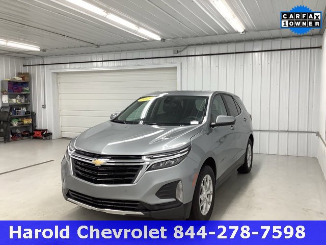 2024 Chevrolet Equinox LT photo 2