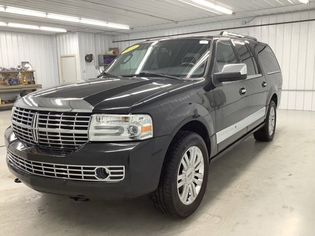 2010 Lincoln Navigator L Base photo 3
