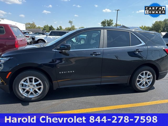 2022 Chevrolet Equinox LT photo 2