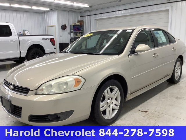 2010 Chevrolet Impala photo 3