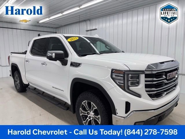 2023 GMC Sierra SLT 4WD Crew Cab Short Box's photo