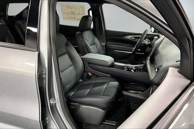 2026 Chevrolet Traverse LT - Photo 9