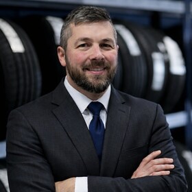 Staff member Steve Herzberg from ID_bb473cff42ac