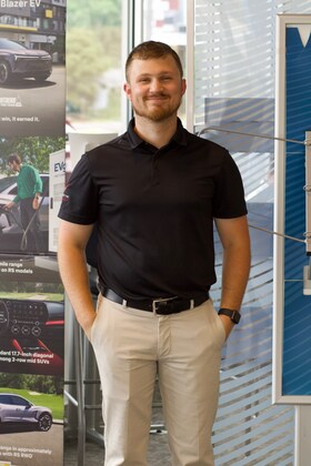 Staff member Alex Pearson from ID_45d4e6c1383a