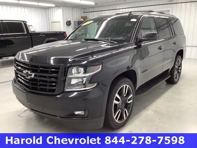 2019 Chevrolet Tahoe LT photo 3