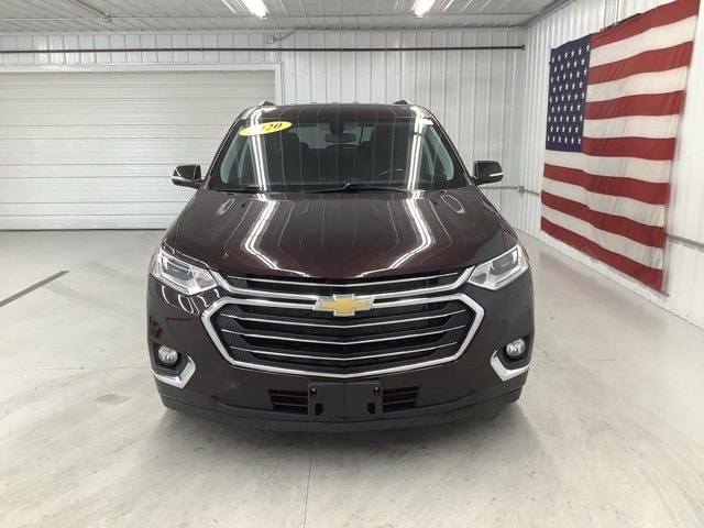 Used 2020 Chevrolet Traverse 1LT with VIN 1GNEVGKW3LJ128420 for sale in Angola, IN