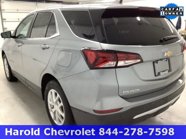 2024 Chevrolet Equinox LT photo 3