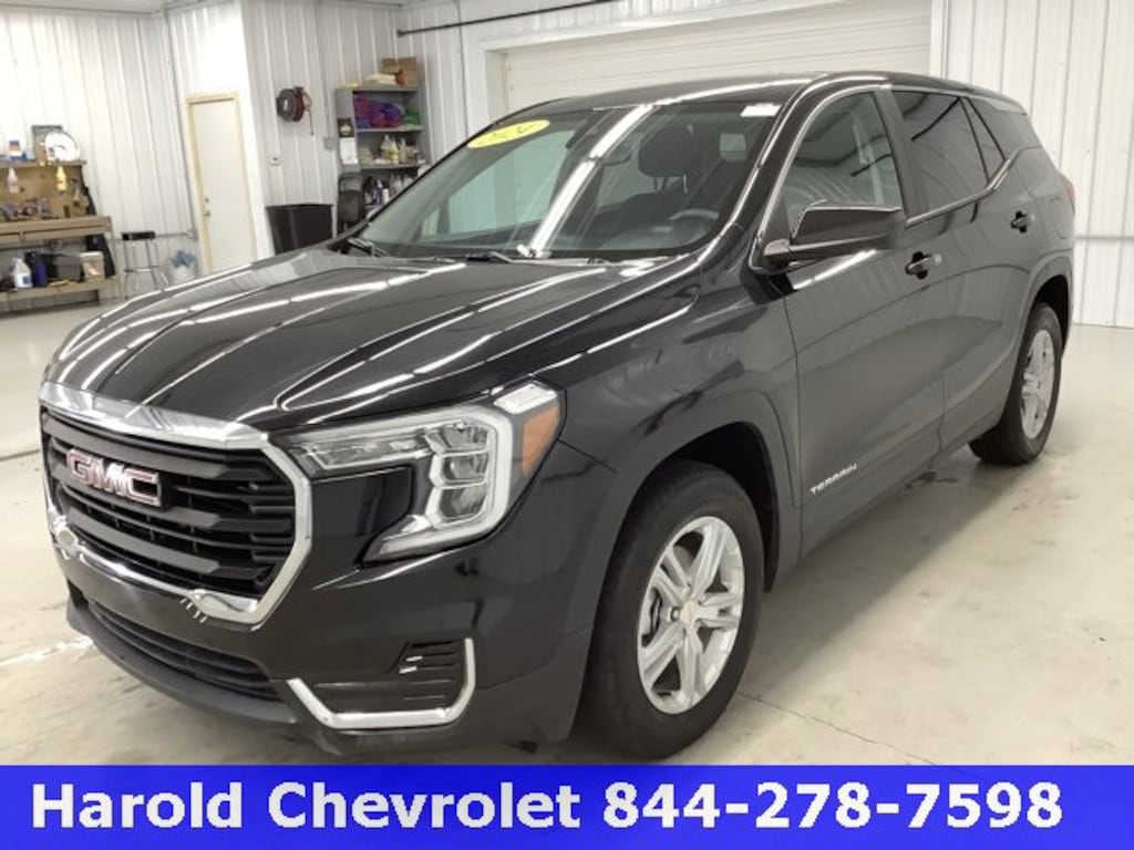 Used 2024 GMC Terrain SLE SUV