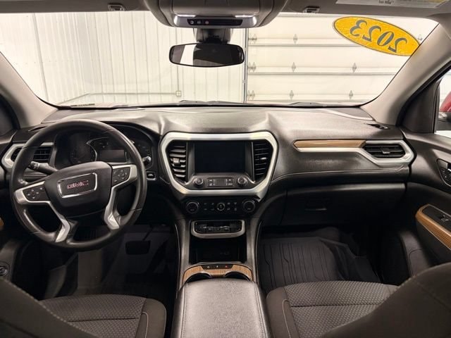 2023 GMC Acadia SLE - Photo 14