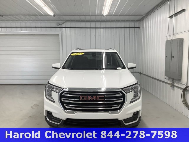 Used 2022 GMC Terrain SLT with VIN 3GKALVEV1NL161808 for sale in Angola, IN