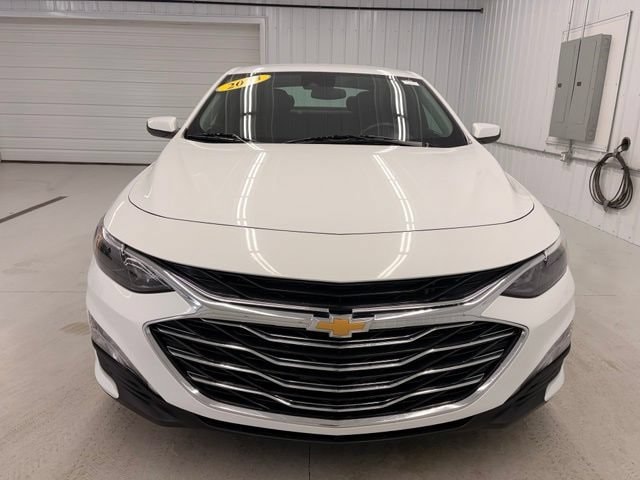 Used 2023 Chevrolet Malibu 1LT with VIN 1G1ZD5ST1PF222935 for sale in Angola, IN
