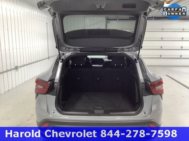 2025 Chevrolet Trax photo 3