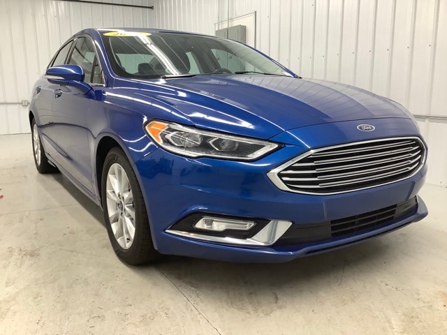 2017 Ford Fusion SE's photo