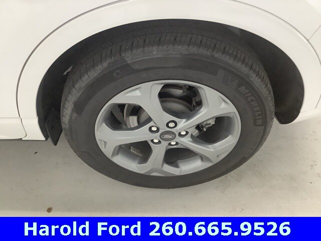 2023 Ford Escape ST-Line Select photo 4