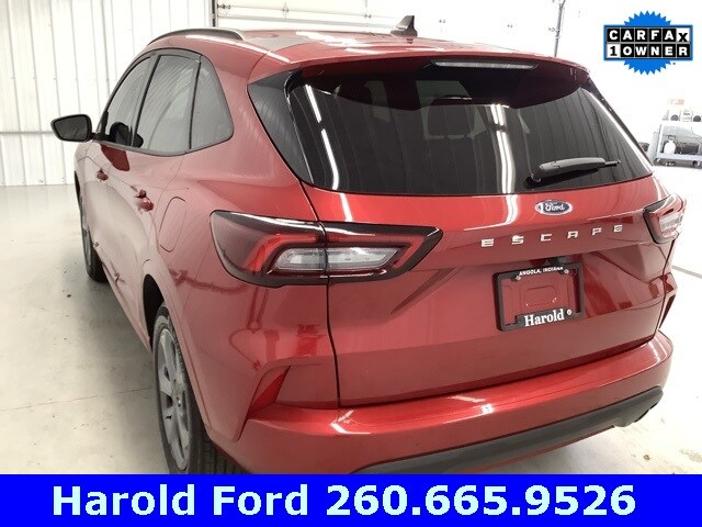 2024 Ford Escape ST-Line photo 4