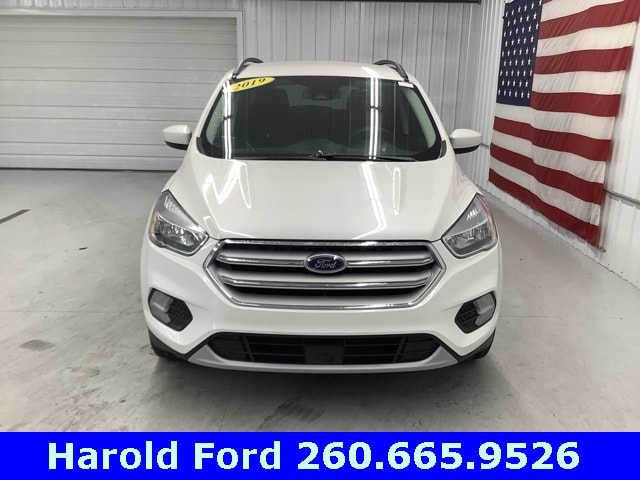 Used 2018 Ford Escape SE with VIN 1FMCU9GD2JUD23910 for sale in Angola, IN