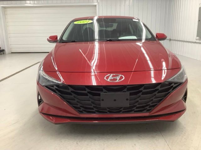 Used 2021 Hyundai Elantra SEL with VIN KMHLM4AG4MU108863 for sale in Angola, IN