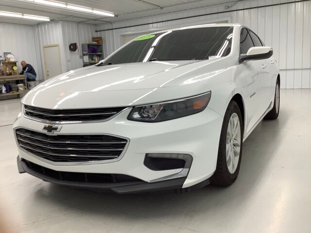 2018 Chevrolet Malibu 1LT photo 3