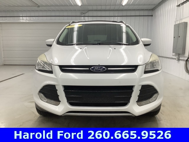 Used 2014 Ford Escape SE with VIN 1FMCU9GX2EUC01953 for sale in Angola, IN