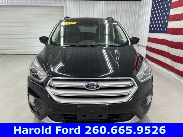 Used 2019 Ford Escape SEL with VIN 1FMCU9HD0KUB82450 for sale in Angola, IN