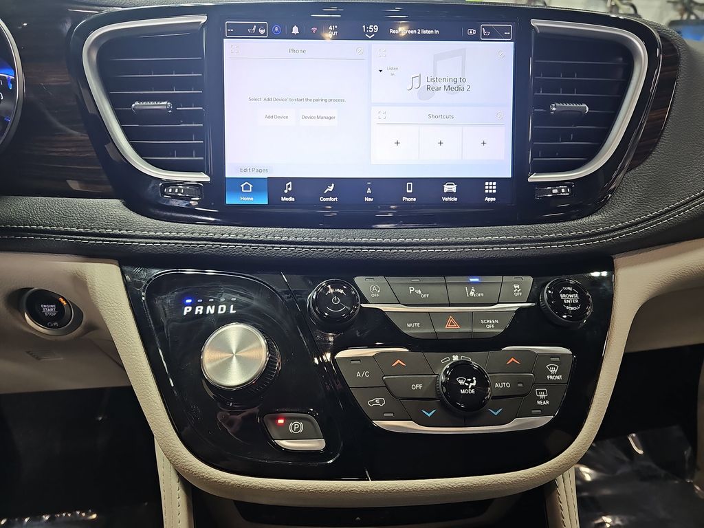 2023 CHRYSLER PACIFICA - Image 23