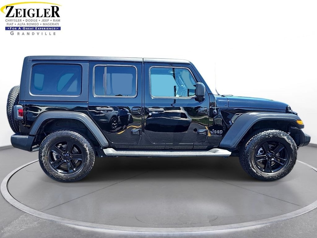 Used 2022 Jeep Wrangler Unlimited Sport Altitude SUV