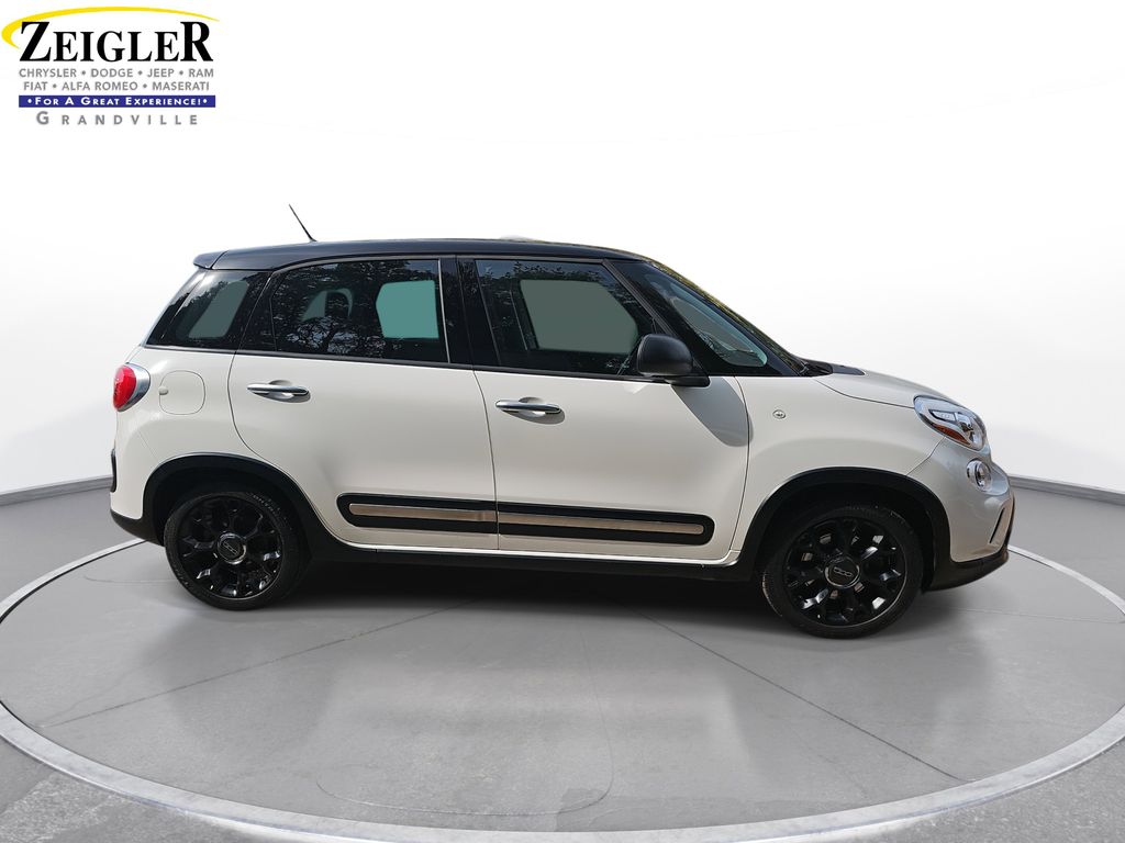 2015 Fiat 500L Trekking photo 4