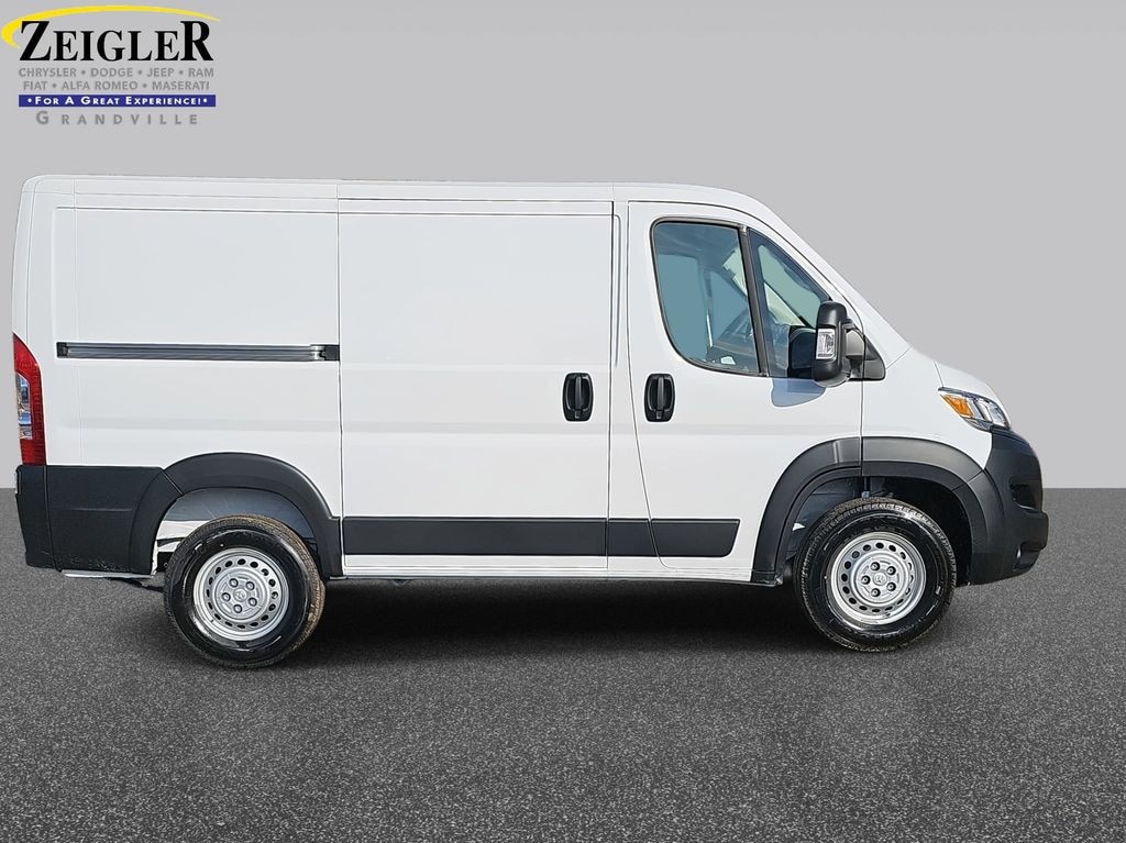 New 2026 Ram ProMaster PROMASTER 1500 TRADESMAN CARGO VAN LOW ROOF 118' W Cargo Van