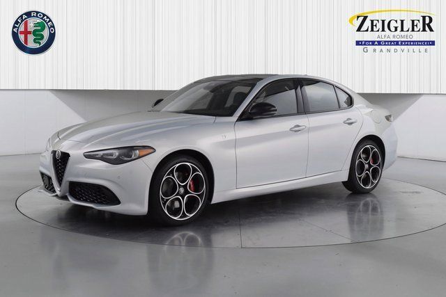 2024 ALFA ROMEO GIULIA (952) - Image 7